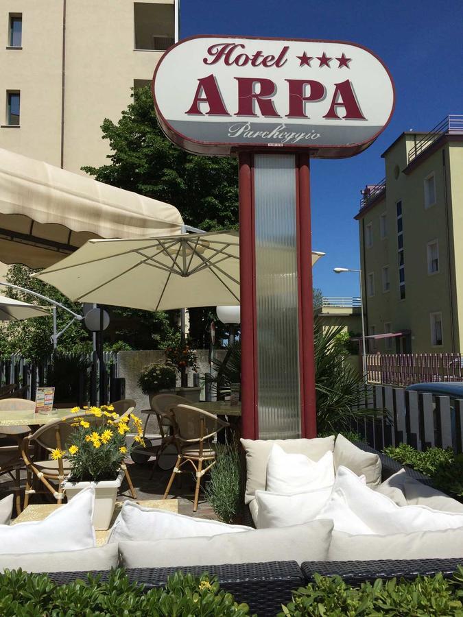 Hotel Arpa Rimini Buitenkant foto