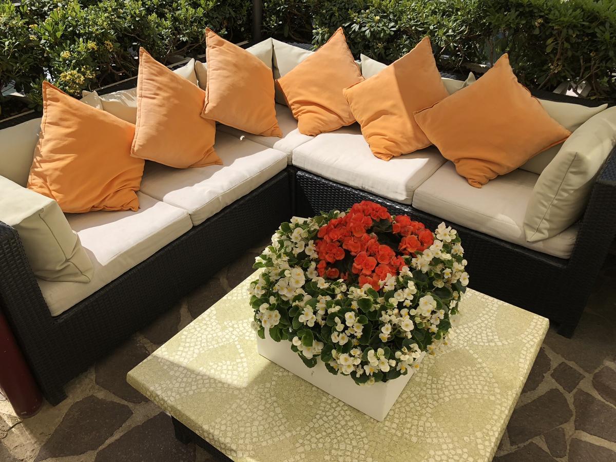 Hotel Arpa Rimini Buitenkant foto