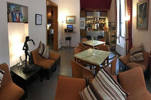 Hotel Arpa Rimini Buitenkant foto