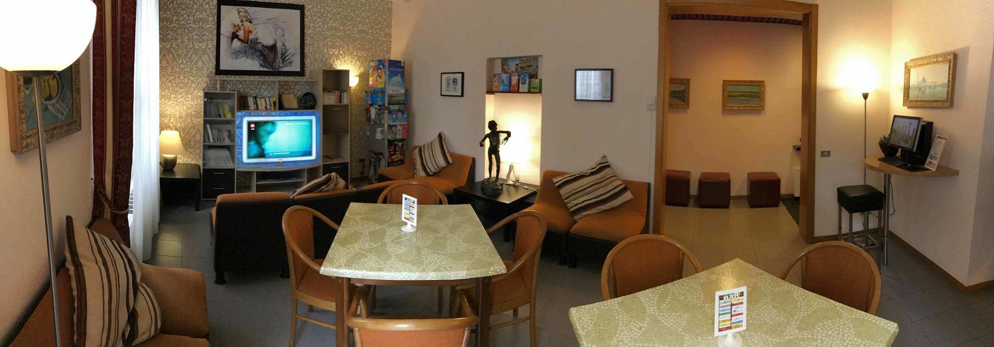 Hotel Arpa Rimini Buitenkant foto